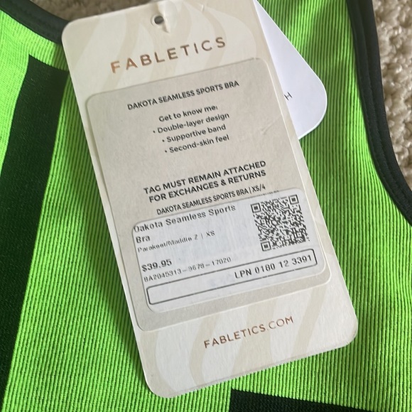 NWT Fabletics 💚 Bra & Leggings set! - Picture 4 of 5